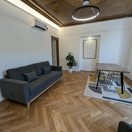 Sara Apartment