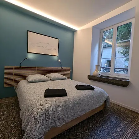 Sara サント・マリー・オー・ミーヌ